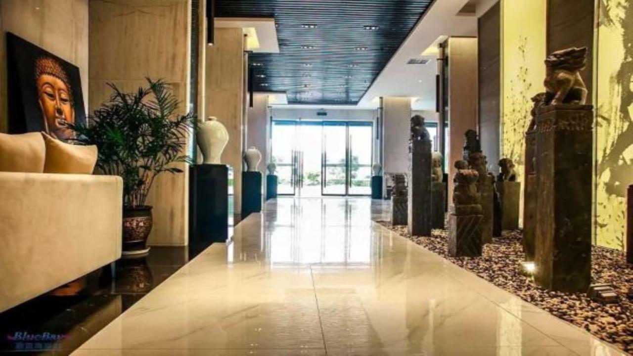 Friend Hui Hotel Жангжиаже Екстериор снимка