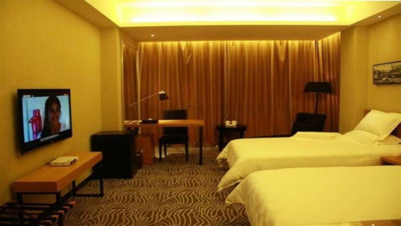 Friend Hui Hotel Жангжиаже Екстериор снимка